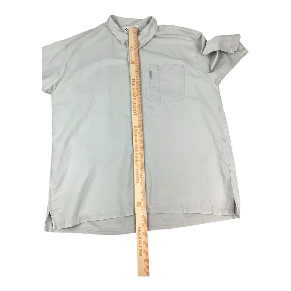 Columbia Sportswear Men's XL Beige Khaki Short Sleeve Button Down Casual Shirt